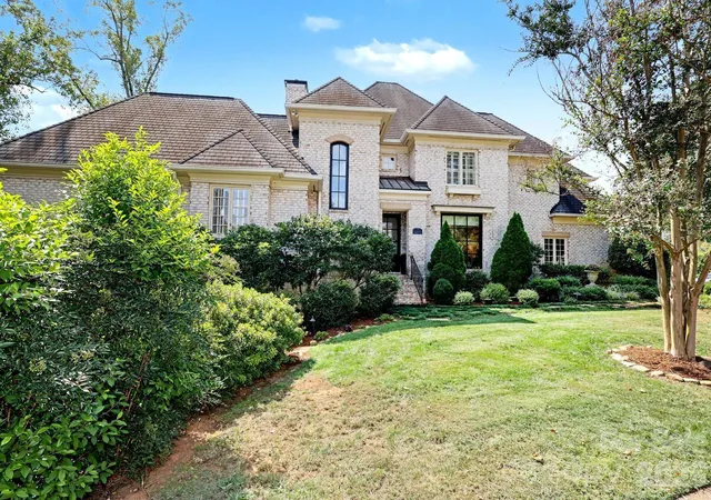 Photo 2 of Condo for sale at 2250 Colony Rd #A, Charlotte, NC 28209 | MLS# 4427579 | Listing updated on 2026-09-30