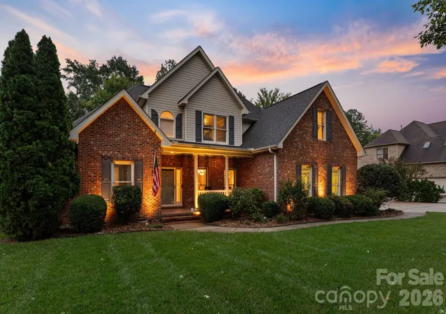 Photo 2 of Single family home for sale at 2908 Ed Reid St, Charlotte, NC 28216 | MLS# 4427584 | Listing updated on 2026-10-05