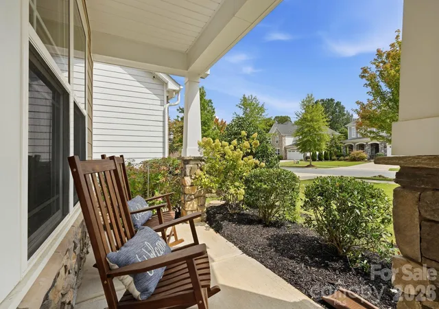 Photo 4 of Single family home for sale at 108 Heron Cvs Loop, Mooresville, NC 28117 | MLS# 4427585 | Listing updated on 2026-09-24