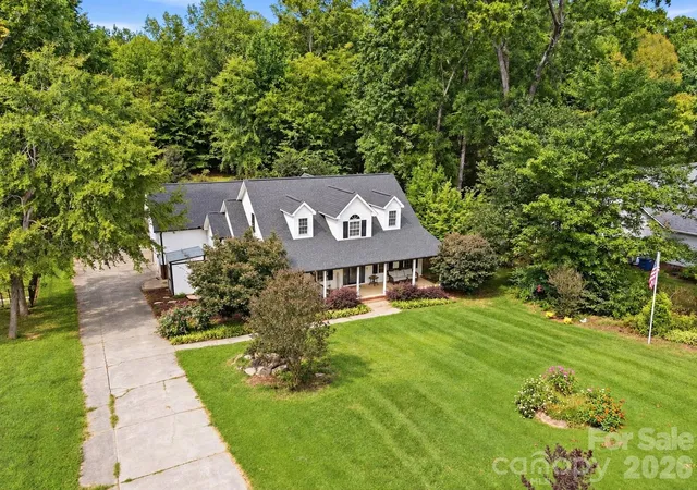 Photo 1 of Single family home for sale at 8866 Oldenburg Dr, Mount Pleasant, NC 28124 | MLS# 4427588 | Listing updated on 2026-09-26