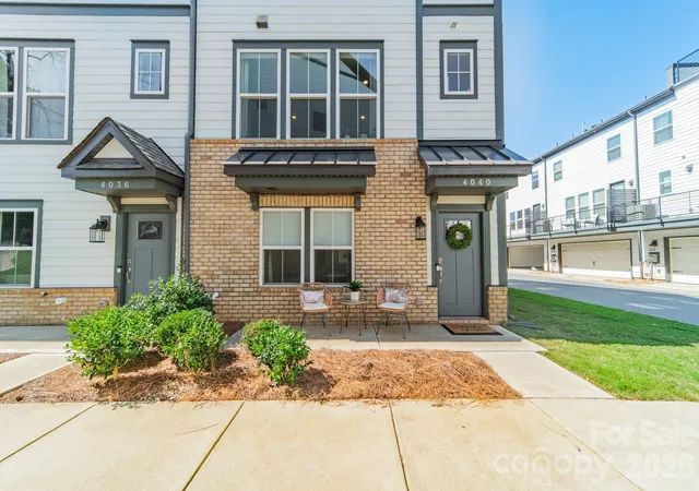 Photo 2 of Townhouse for sale at 4040 Hidden Oaks Dr, Charlotte, NC 28205 | MLS# 4427589 | Listing updated on 2026-10-02
