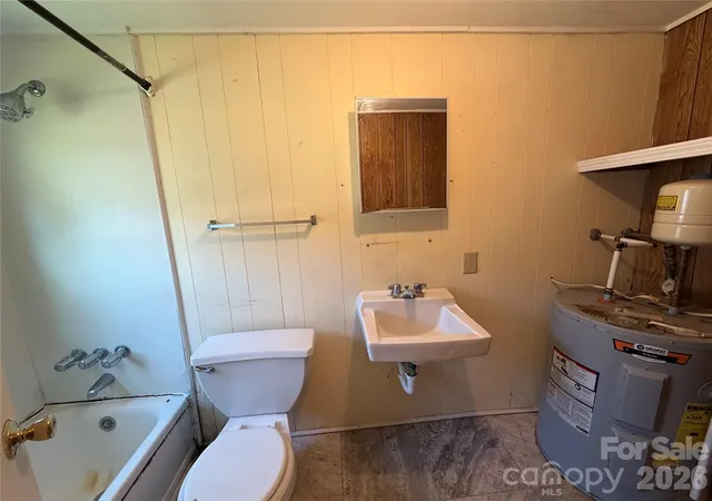 Photo 4 of Single family home for sale at 509 Denver St, Kannapolis, NC 28083 | MLS# 4427629 | Listing updated on 2026-10-08
