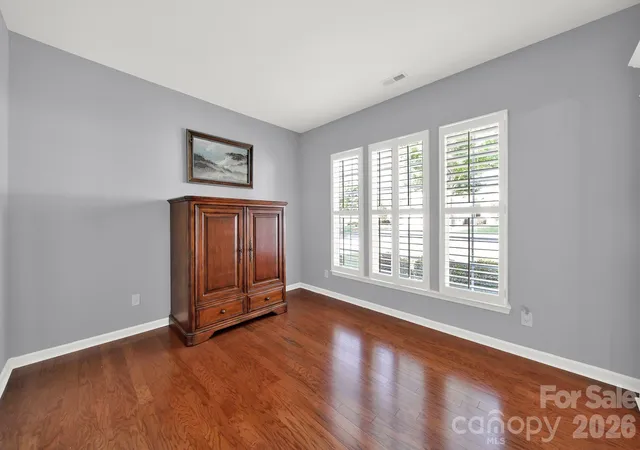 Photo 4 of Single family home for sale at 9287 Whistling Straits Dr, Fort Mill, SC 29707 | MLS# 4427649 | Listing updated on 2026-09-26