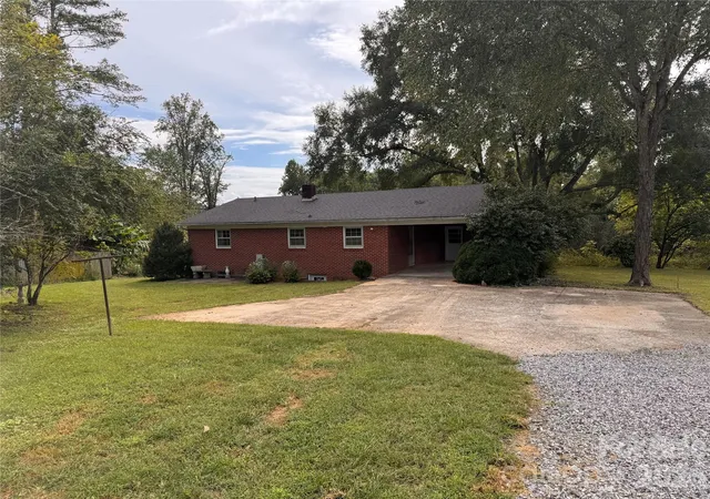 Single family home for sale at 1167 Piedmont Rd, Morganton, NC 28655 | MLS# 4427651