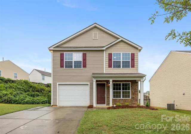 Photo 1 of Single family home for sale at 2824 Easton Knoll Dr, Dallas, NC 28034 | MLS# 4427656 | Listing updated on 2026-10-07
