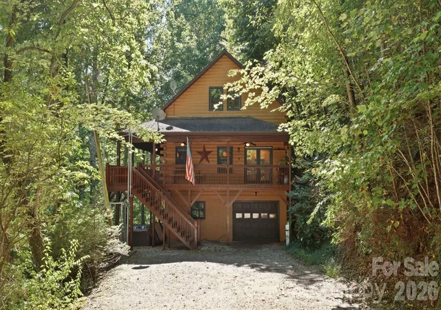 Photo 1 of Single family home for sale at 355 Oak Ridge Ln, Whittier, NC 28789 | MLS# 4427671 | Listing updated on 2026-10-05