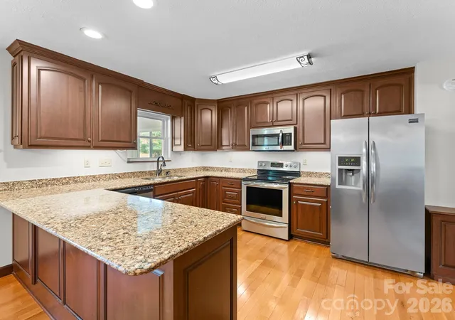 Photo 4 of Single family home for sale at 106 Mohican Trl, East Flat Rock, NC 28726 | MLS# 4427684 | Listing updated on 2026-09-27