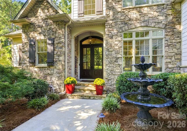 Photo 3 of Single family home for sale at 2227 Metcalf Dr, Sherrills Ford, NC 28673 | MLS# 4427696 | Listing updated on 2026-10-04