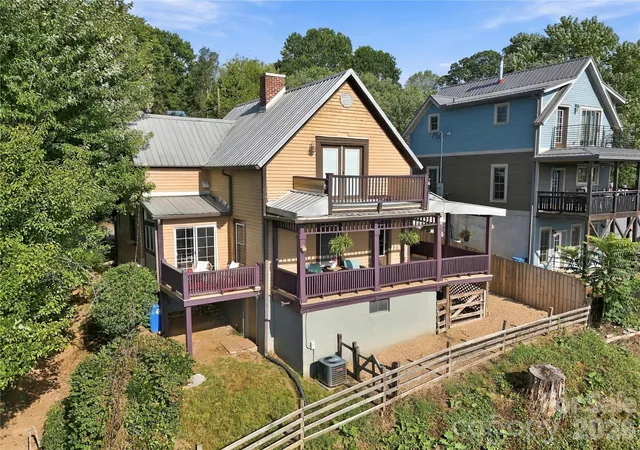 Photo 1 of Single family home for sale at 60 Roberts St, Asheville, NC 28801 | MLS# 4427697 | Listing updated on 2026-09-27