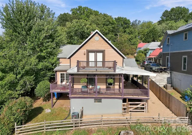 Photo 2 of Single family home for sale at 60 Roberts St, Asheville, NC 28801 | MLS# 4427697 | Listing updated on 2026-09-27