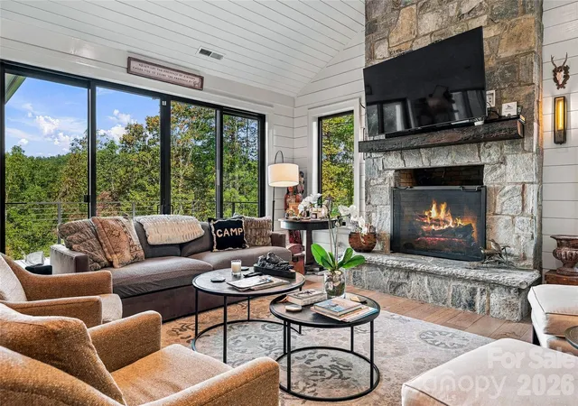 Photo 1 of Single family home for sale at 108 Wolf Shls Dr, Hendersonville, NC 28739 | MLS# 4427707 | Listing updated on 2026-10-20