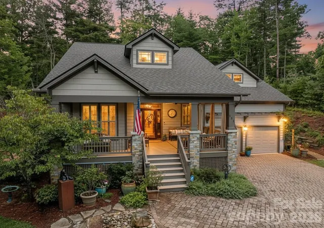 Photo 1 of Single family home for sale at 151 Monarch Rd, Hendersonville, NC 28739 | MLS# 4427709 | Listing updated on 2026-09-28
