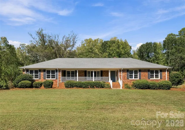 Photo 1 of Sale Pending at 2022 Crowders Crk Rd, Gastonia, NC 28052 | MLS# 4427710 | Listing updated on 2026-09-30