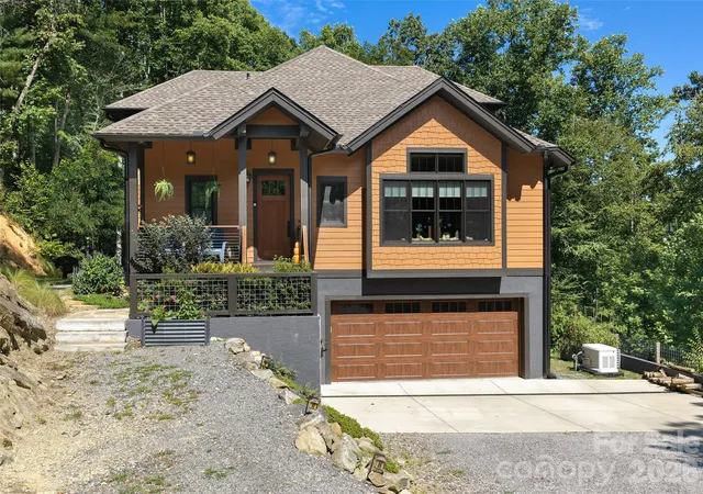 Photo 1 of Single family home for sale at 95 Merrills Chase Rd, Asheville, NC 28803 | MLS# 4427721 | Listing updated on 2026-10-29
