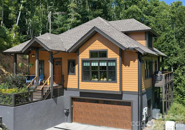 Photo 2 of Single family home for sale at 95 Merrills Chase Rd, Asheville, NC 28803 | MLS# 4427721 | Listing updated on 2026-10-29
