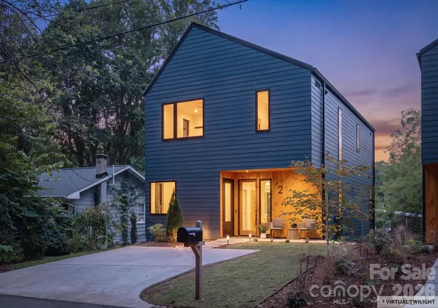Single family home for sale at 2 Davenport Pl, Asheville, NC 28806 | MLS# 4427728
