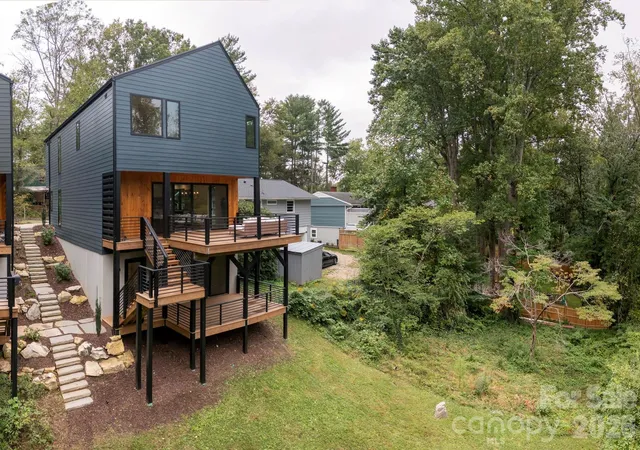 Photo 45 of Sale Pending at 2 Davenport Pl, Asheville, NC 28806 | MLS# 4427728 | Listing updated on 2026-10-06