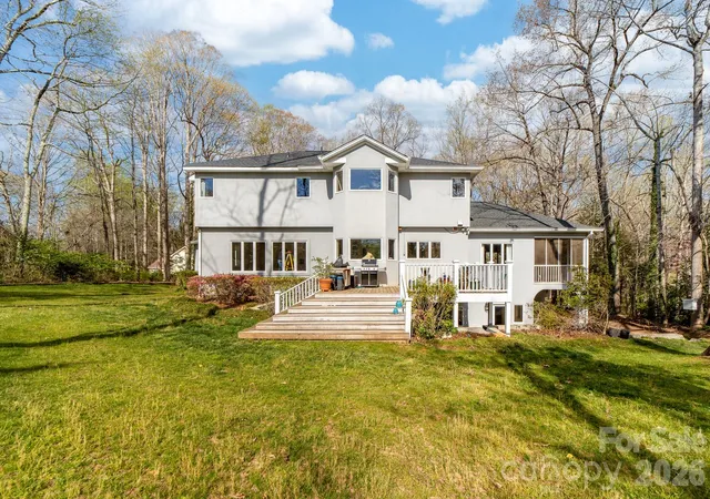 Photo 3 of Single family home for sale at 206 Vauxhall Dr, Shelby, NC 28150 | MLS# 4427731 | Listing updated on 2026-09-25