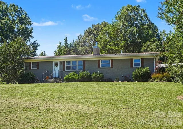 Photo 1 of Single family home for sale at 8121 Old Davis Rd, Norwood, NC 28128 | MLS# 4427733 | Listing updated on 2026-10-07