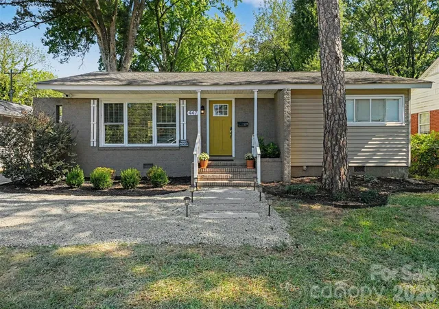 Photo 1 of Single family home for sale at 447 E Woodlawn Rd, Charlotte, NC 28209 | MLS# 4427736 | Listing updated on 2026-09-30