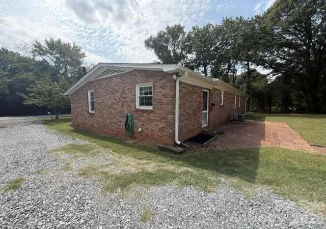 Photo 3 of Single family home for sale at 3307 Boat Clb Rd, Belmont, NC 28012 | MLS# 4427755 | Listing updated on 2026-09-24
