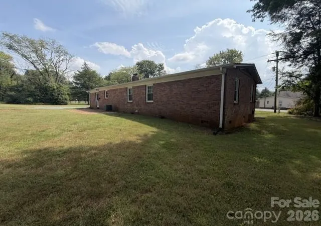 Photo 4 of Single family home for sale at 3307 Boat Clb Rd, Belmont, NC 28012 | MLS# 4427755 | Listing updated on 2026-09-24