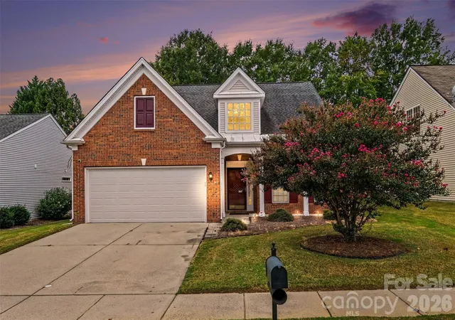 Single family home for sale at 9532 Kestral Ridge Dr, Charlotte, NC 28269 | MLS# 4427764
