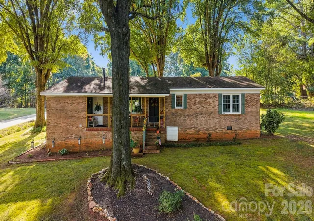 Photo 1 of Single family home for sale at 1210 2nd Street Se, Conover, NC 28613 | MLS# 4427774 | Listing updated on 2026-10-17