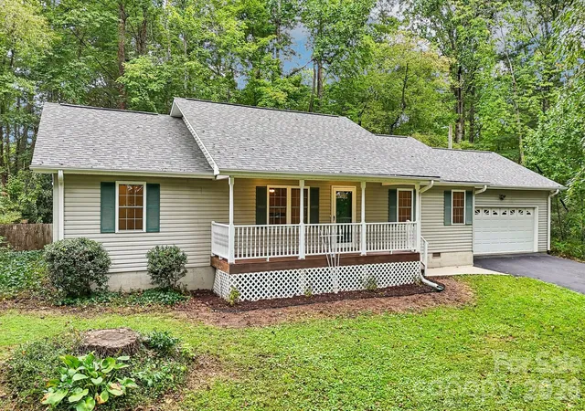 Photo 1 of Single family home for sale at 251 Angeline Dr, Mills River, NC 28759 | MLS# 4427780 | Listing updated on 2026-09-26