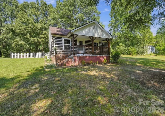 Photo 2 of Single family home for sale at 114 Beacon Hl Rd, Ellenboro, NC 28040 | MLS# 4427784 | Listing updated on 2026-09-28