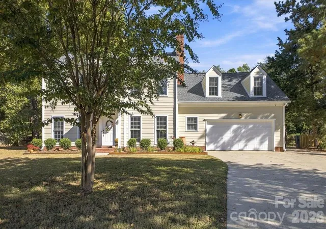 Photo 2 of Single family home for sale at 8600 Beeswood Dr, Charlotte, NC 28277 | MLS# 4427788 | Listing updated on 2026-10-01
