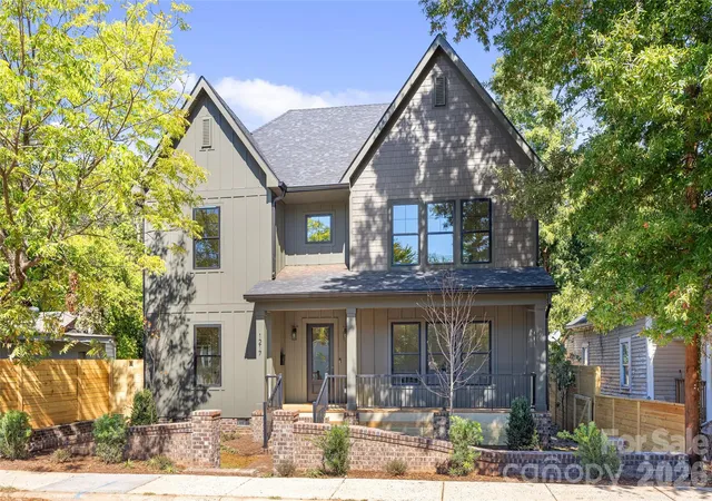 Photo 1 of Single family home for sale at 1217 Parkwood Ave, Charlotte, NC 28205 | MLS# 4427798 | Listing updated on 2026-10-19