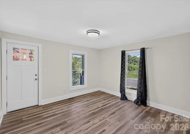 Photo 3 of Single family home for sale at 216 N Vance St, Gastonia, NC 28052 | MLS# 4427804 | Listing updated on 2026-10-07