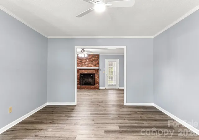 Photo 3 of Single family home for sale at 1005 Ramblewood Ln, Gastonia, NC 28056 | MLS# 4427814 | Listing updated on 2026-09-29