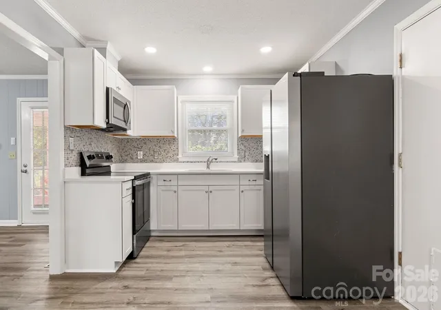 Photo 4 of Single family home for sale at 1005 Ramblewood Ln, Gastonia, NC 28056 | MLS# 4427814 | Listing updated on 2026-09-29