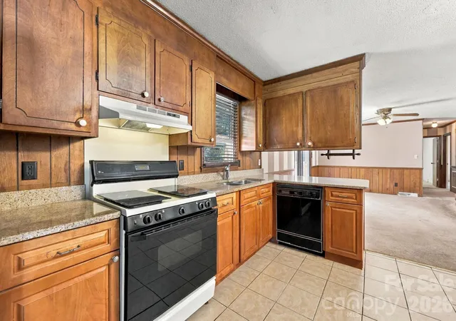 Photo 3 of Single family home for sale at 817 Rubens Rd Sw, Concord, NC 28027 | MLS# 4427825 | Listing updated on 2026-10-01