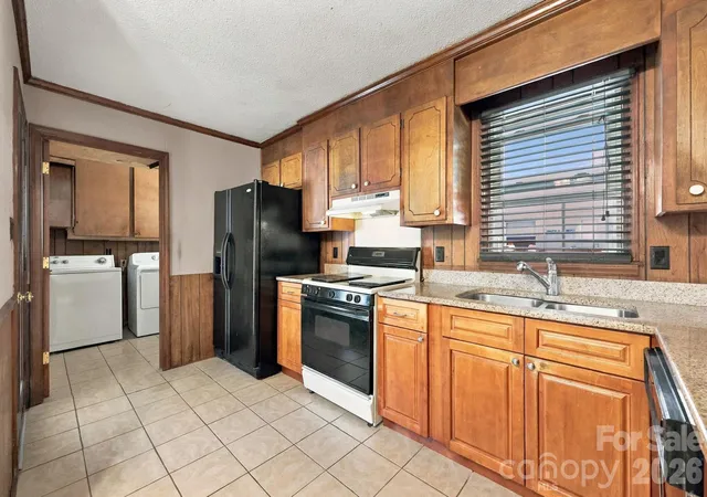 Photo 3 of Single family home for sale at 817 Rubens Rd SW, Concord, NC 28027 | MLS# 4427825 | Listing updated on 2026-10-02