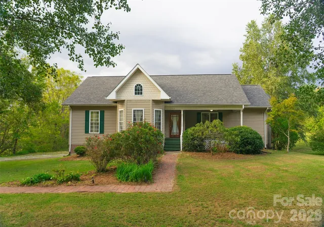 Photo 1 of Single family home for sale at 155 4th Avenue NE, Catawba, NC 28609 | MLS# 4427826 | Listing updated on 2026-09-26