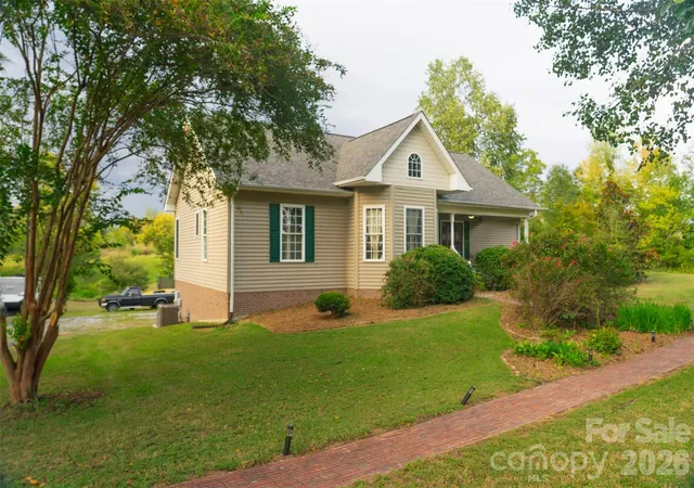 Photo 2 of Single family home for sale at 155 4th Avenue NE, Catawba, NC 28609 | MLS# 4427826 | Listing updated on 2026-09-26