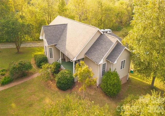 Photo 3 of Single family home for sale at 155 4th Avenue NE, Catawba, NC 28609 | MLS# 4427826 | Listing updated on 2026-09-26