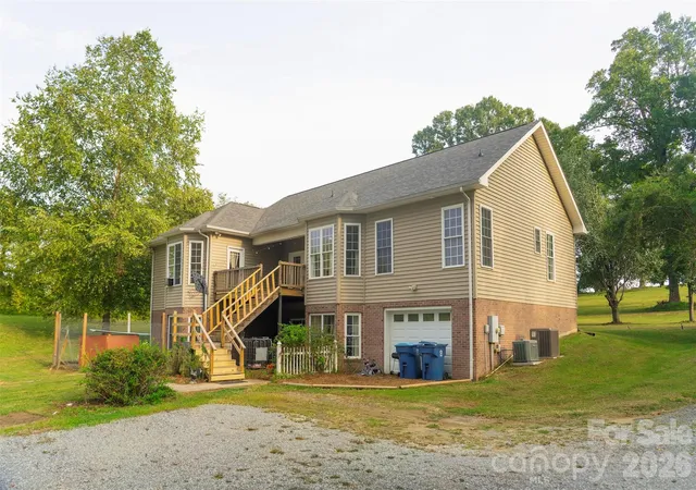 Photo 4 of Single family home for sale at 155 4th Avenue NE, Catawba, NC 28609 | MLS# 4427826 | Listing updated on 2026-09-26