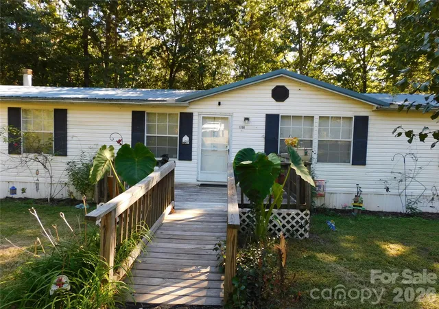 Photo 1 of Single family home for sale at 1700 Windsong Forest Rd, Clover, SC 29710 | MLS# 4427836 | Listing updated on 2026-10-03