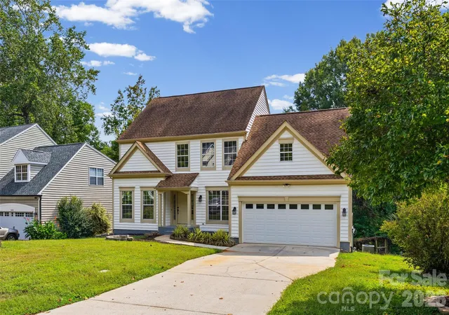 Photo 1 of Single family home for sale at 105 Lyman Oak Ct, Fort Mill, SC 29715 | MLS# 4427838 | Listing updated on 2026-10-16