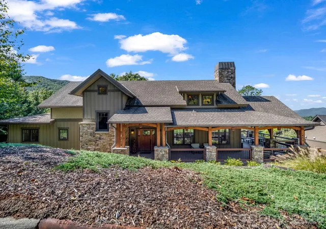 Photo 3 of Single family home for sale at 140 Settings Blvd, Black Mountain, NC 28711 | MLS# 4427841 | Listing updated on 2026-10-03