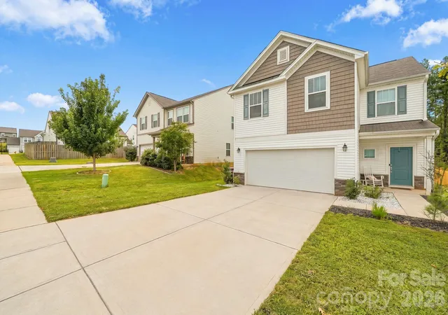 Photo 3 of Single family home for sale at 111 Batten Ridge Dr, Statesville, NC 28677 | MLS# 4427847 | Listing updated on 2026-10-04