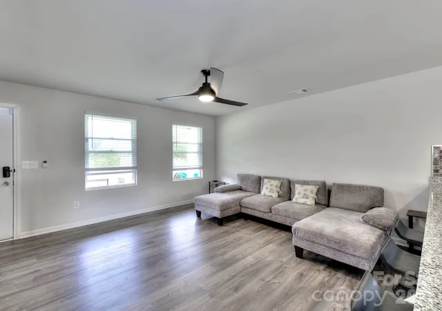 Photo 3 of Sale Pending at 615 Potter Rd, Gaffney, SC 29341 | MLS# 4427856 | Listing updated on 2026-10-01
