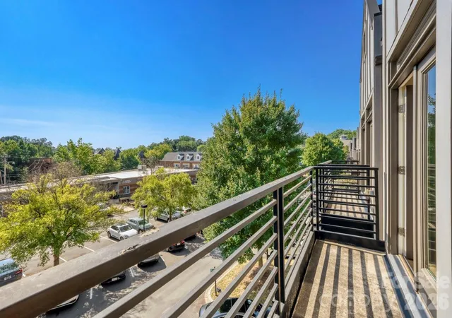 Photo 2 of Condo for sale at 812 Cotton Gin Aly, Davidson, NC 28036 | MLS# 4427862 | Listing updated on 2026-09-28