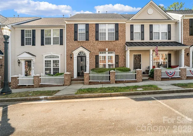 Photo 2 of Townhouse for sale at 820 Dillard Rd, Rock Hill, SC 29730 | MLS# 4427866 | Listing updated on 2026-09-26