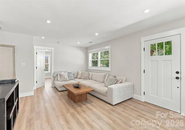 Photo 3 of Single family home for sale at 1208 Tarrington Ave, Charlotte, NC 28205 | MLS# 4427867 | Listing updated on 2026-10-06