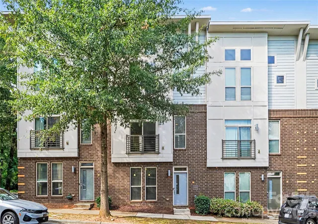 Photo 1 of Townhouse for sale at 3509 Artists Way, Charlotte, NC 28205 | MLS# 4427885 | Listing updated on 2026-09-25